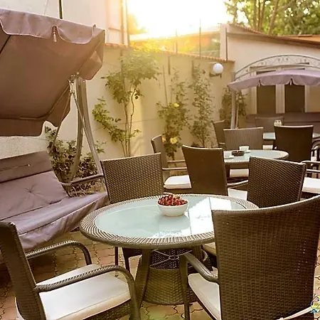 Diandra Hotel