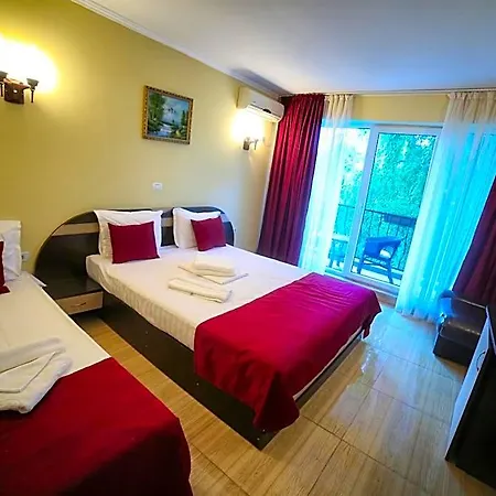 Diandra Hotel 3*