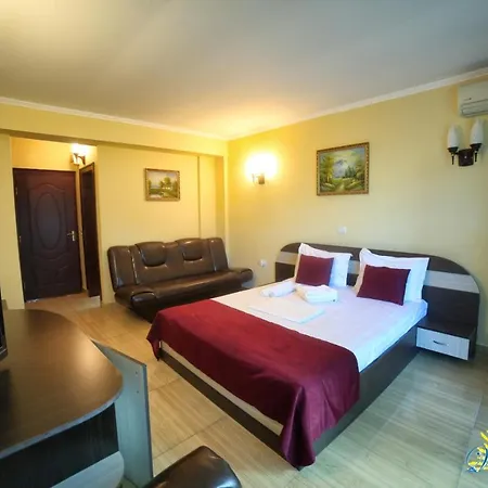 Diandra Hotel