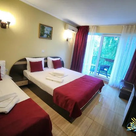 Diandra Hotel 3*